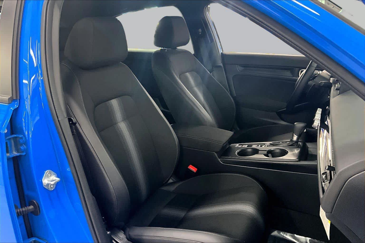 Used 2025 Honda Civic Sport image 9