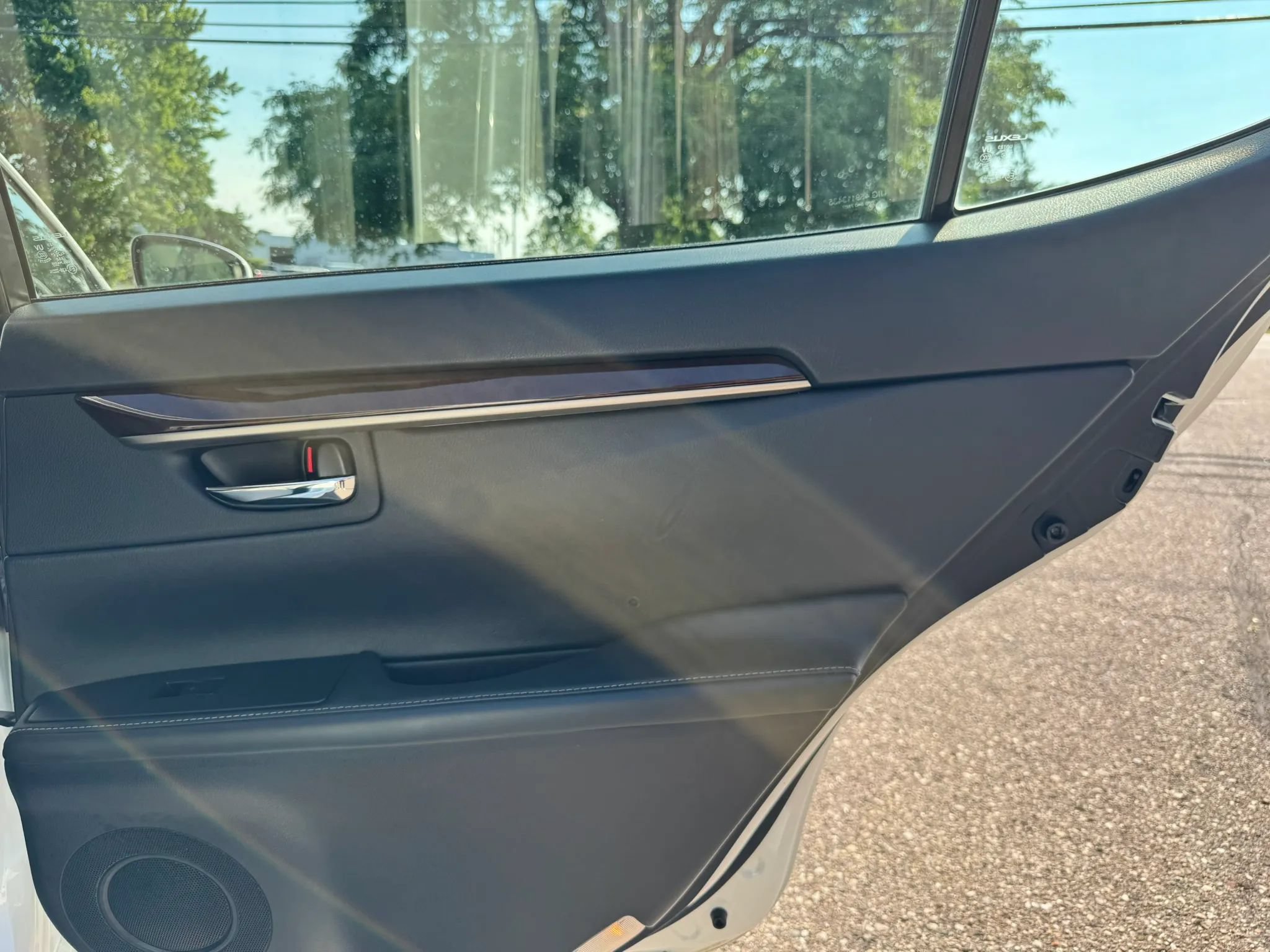 Used 2013 Lexus ES 350 w/ Luxury Pkg FWD image 32