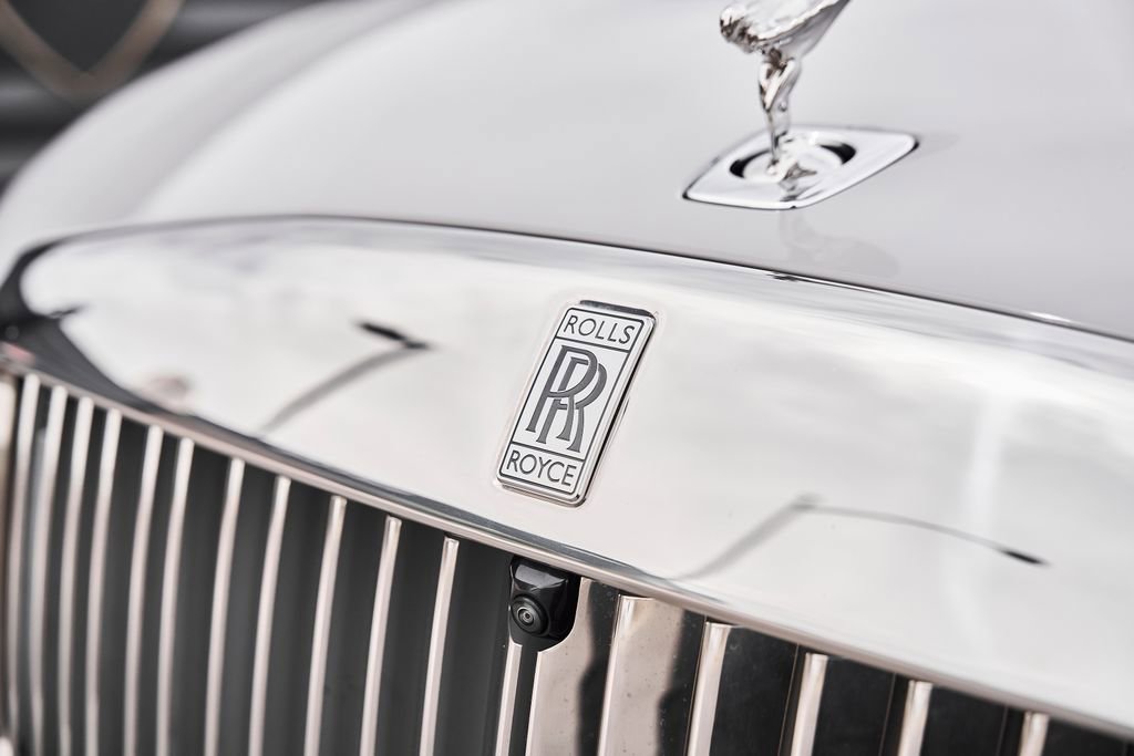 Used 2025 Rolls-Royce Spectre w/ Spectre Launch Package image 8