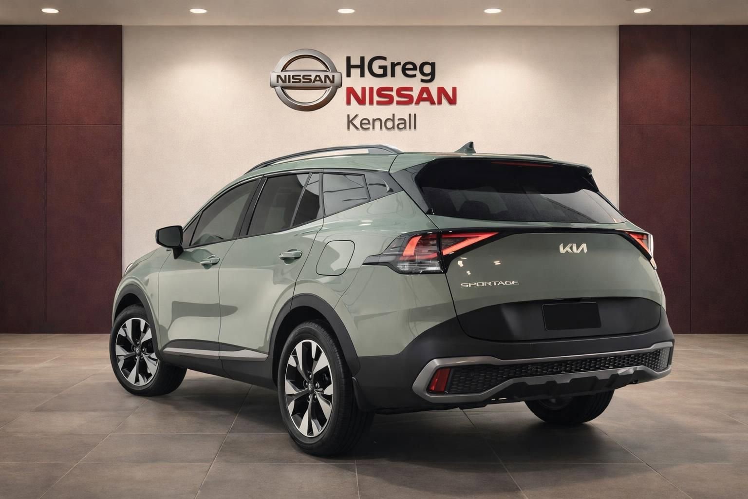 Used 2023 Kia Sportage X-Line AWD/4WD image 2