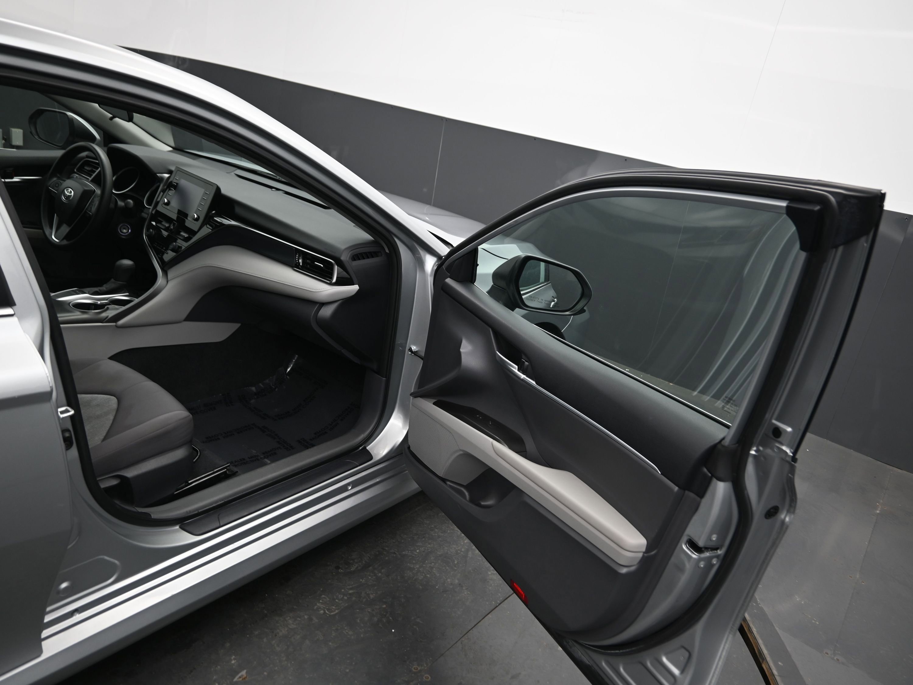 Used 2024 Toyota Camry LE image 13