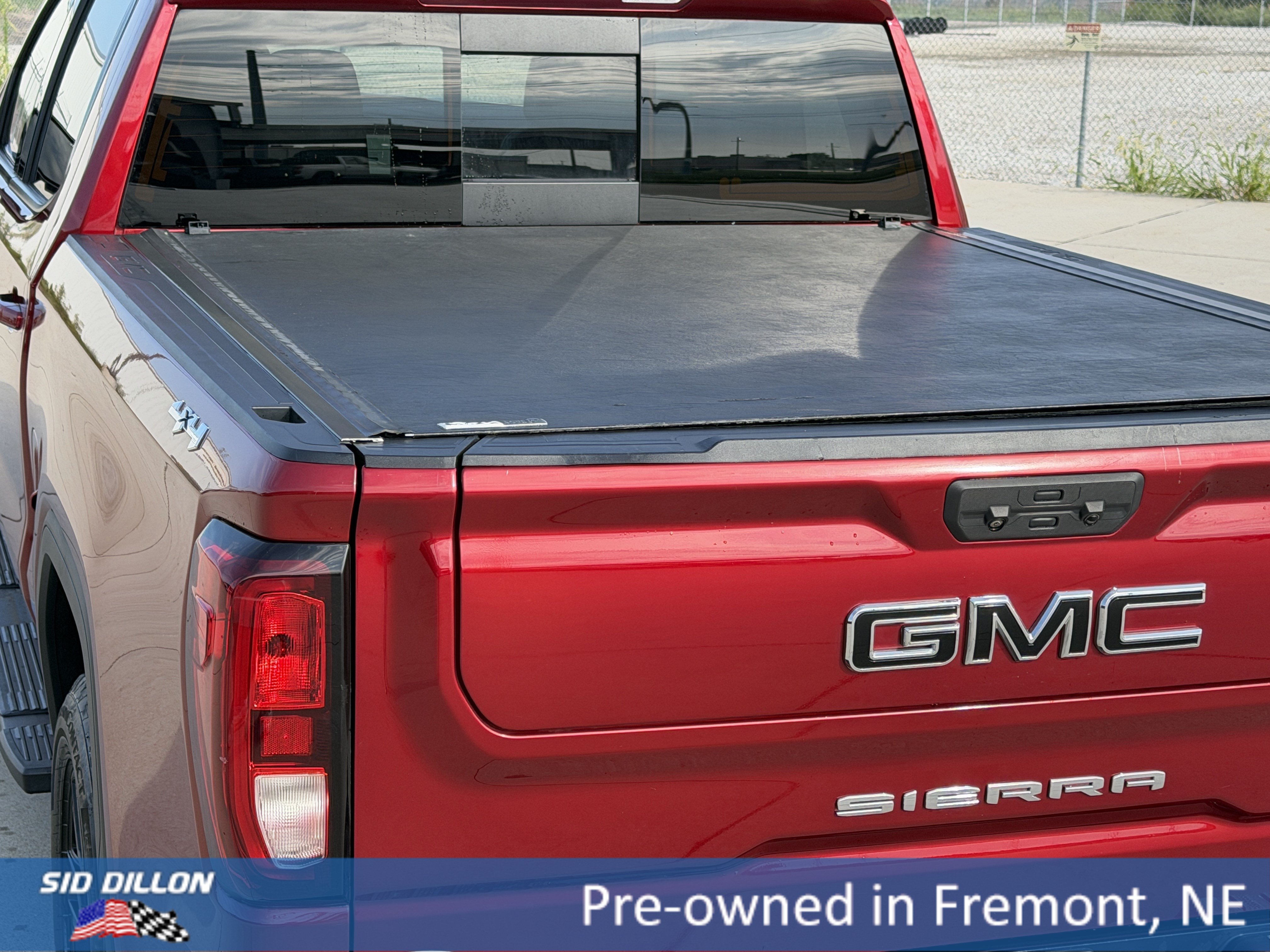 Certified 2022 GMC Sierra 1500 Elevation w/ Elevation Premium Package AWD/4WD image 5
