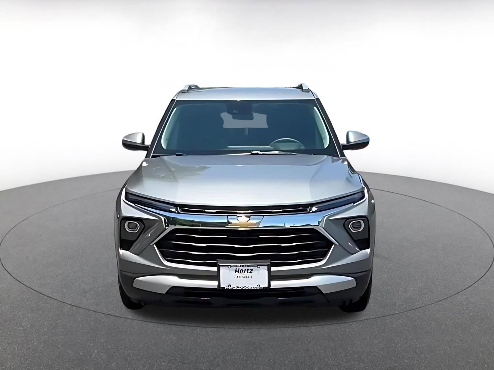 Used 2025 Chevrolet TrailBlazer LT FWD image 4