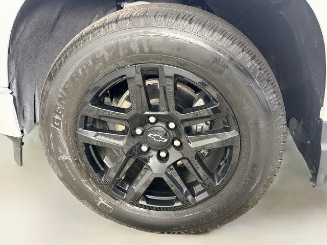 Used 2023 Chevrolet Silverado 1500 Custom RWD image 36