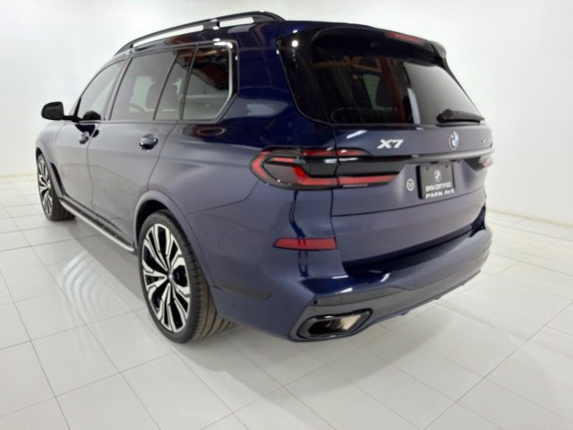 Certified 2024 BMW X7 xDrive40i w/ Executive Package AWD/4WD image 3