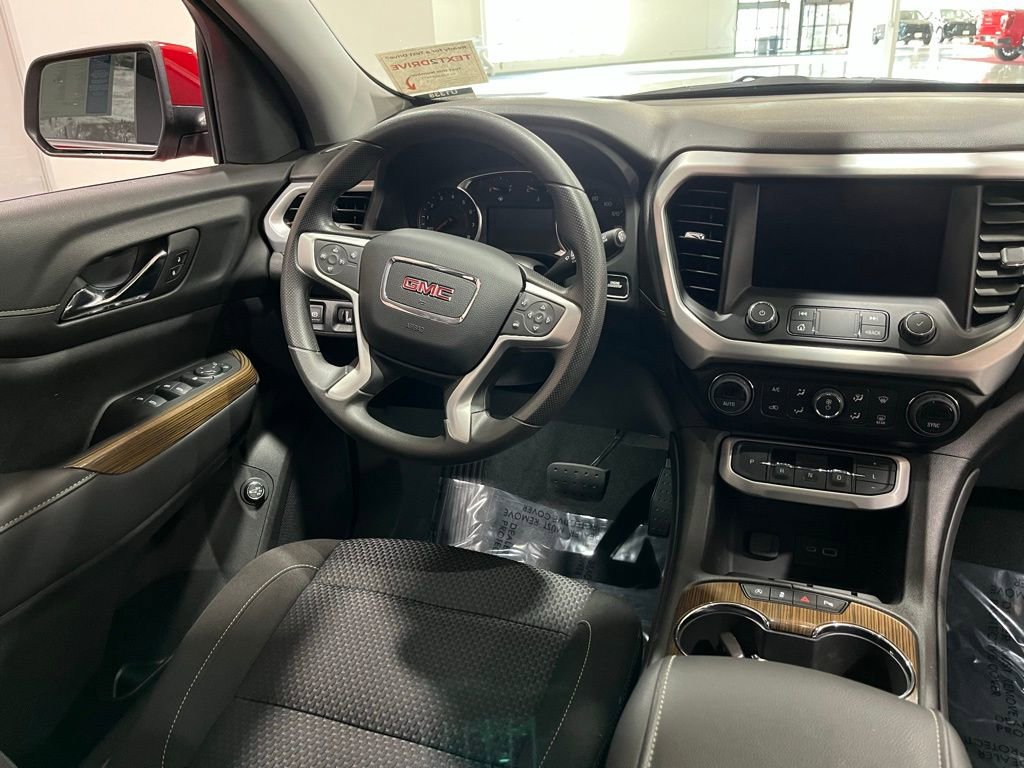 Certified 2023 GMC Acadia SLE w/ Driver Convenience Package image 20