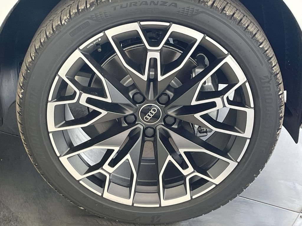 New 2026 Audi Q3 quattro 2.0T AWD/4WD image 14