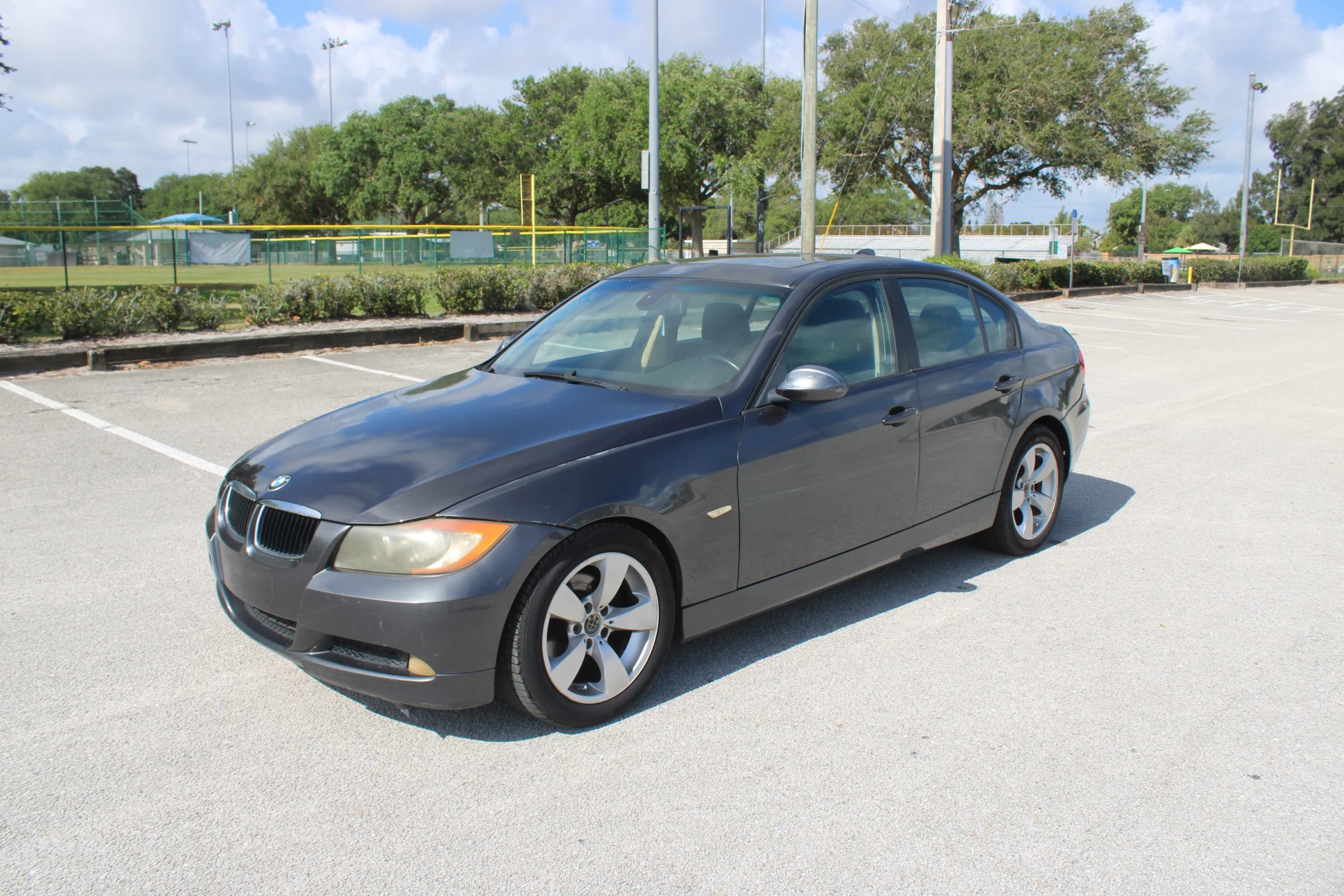 Used 2006 BMW 325i Sedan RWD image 3