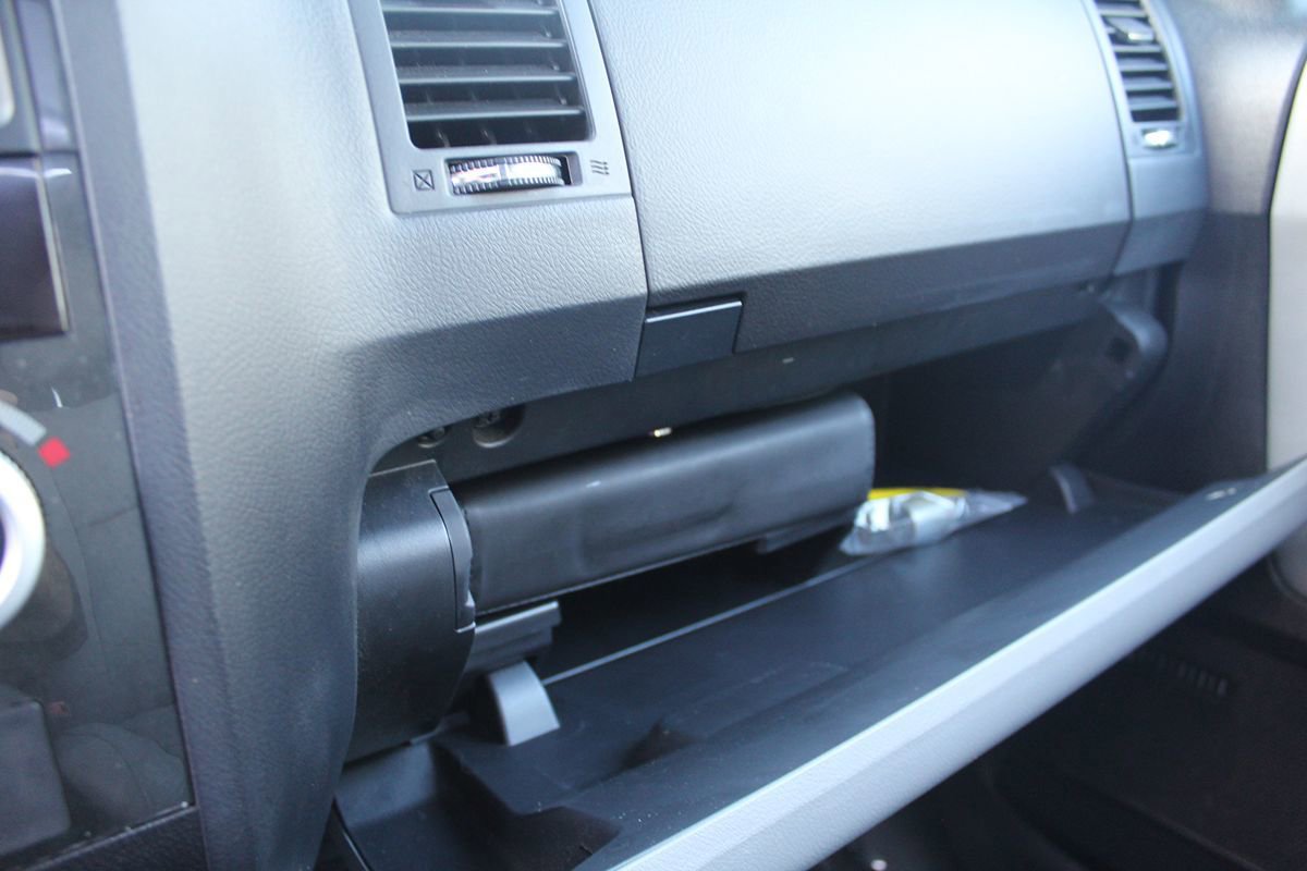 Used 2014 Toyota Sequoia Platinum AWD/4WD image 38