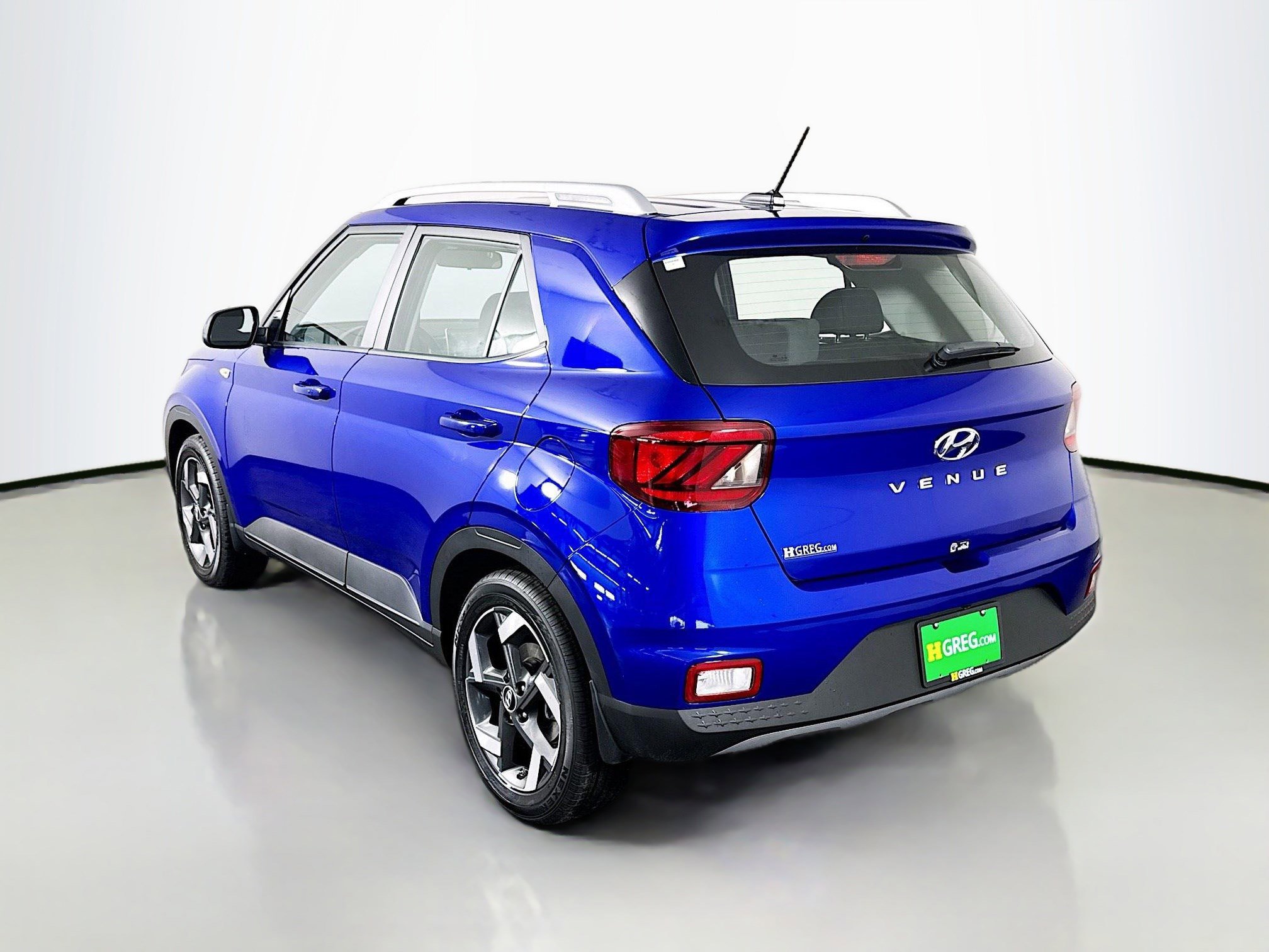 Used 2026 Hyundai Venue SEL image 7