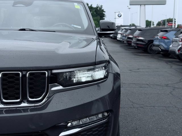 Used 2022 Jeep Grand Cherokee Limited AWD/4WD image 3