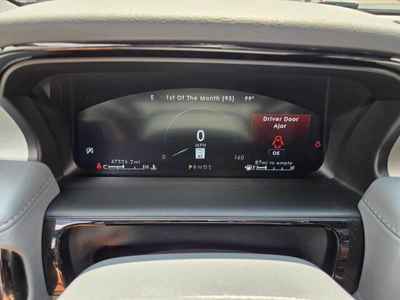 Used 2022 Lincoln Nautilus Reserve w/ Luxury Package FWD image 29