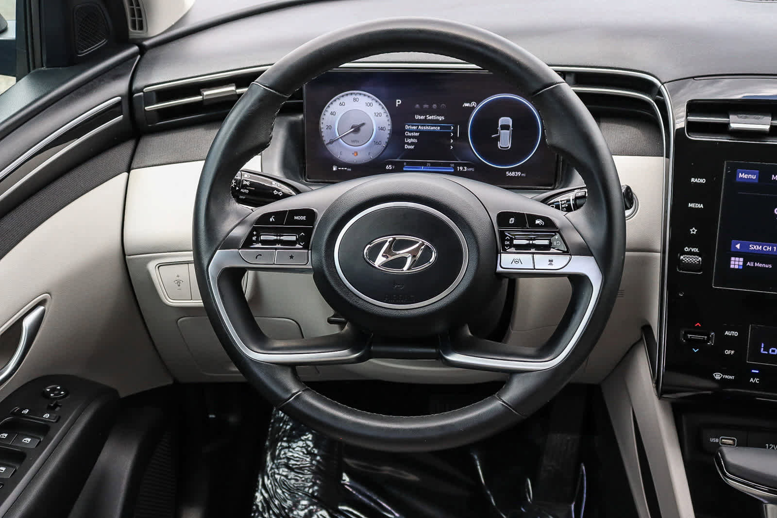 Used 2023 Hyundai Tucson SEL w/ Convenience Package FWD image 17