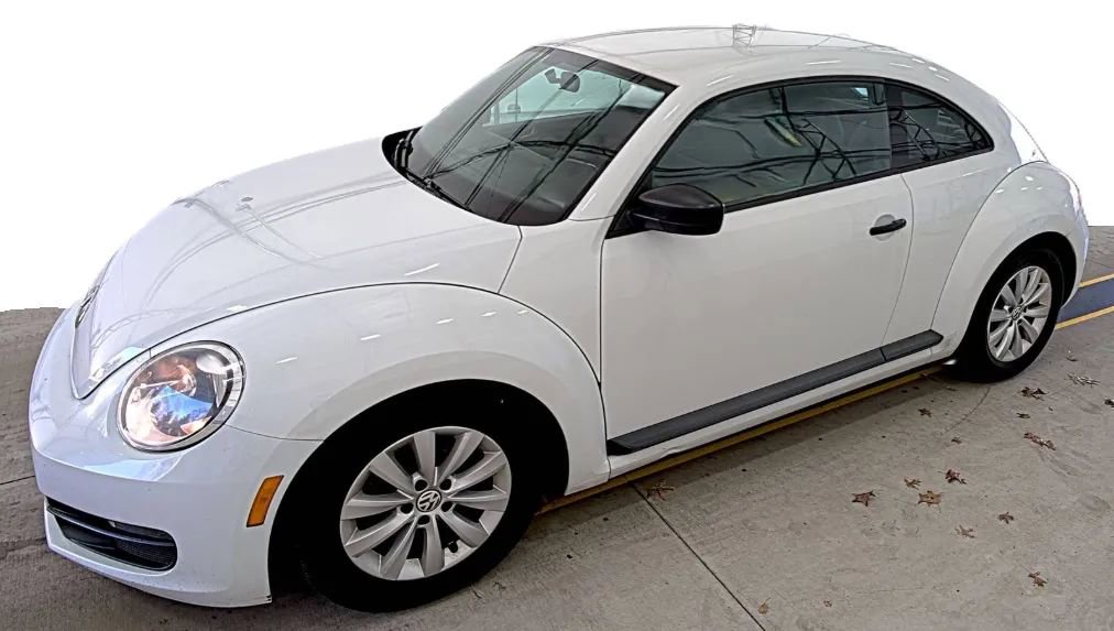 Used 2015 Volkswagen Beetle 1.8T image 1