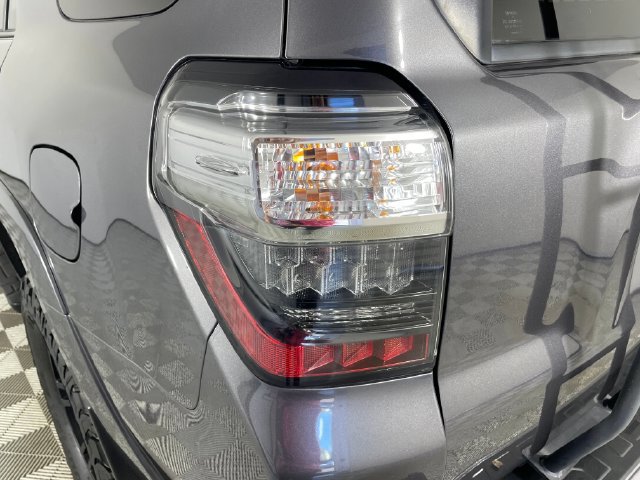 Used 2015 Toyota 4Runner Trail Premium AWD/4WD image 19