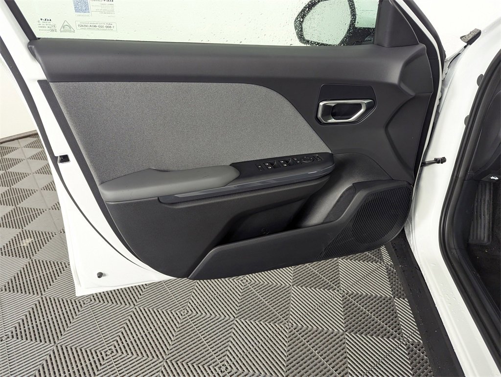 New 2025 Kia K4 EX image 18
