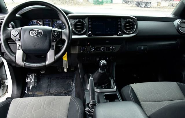 Used 2020 Toyota Tacoma TRD Off-Road image 17