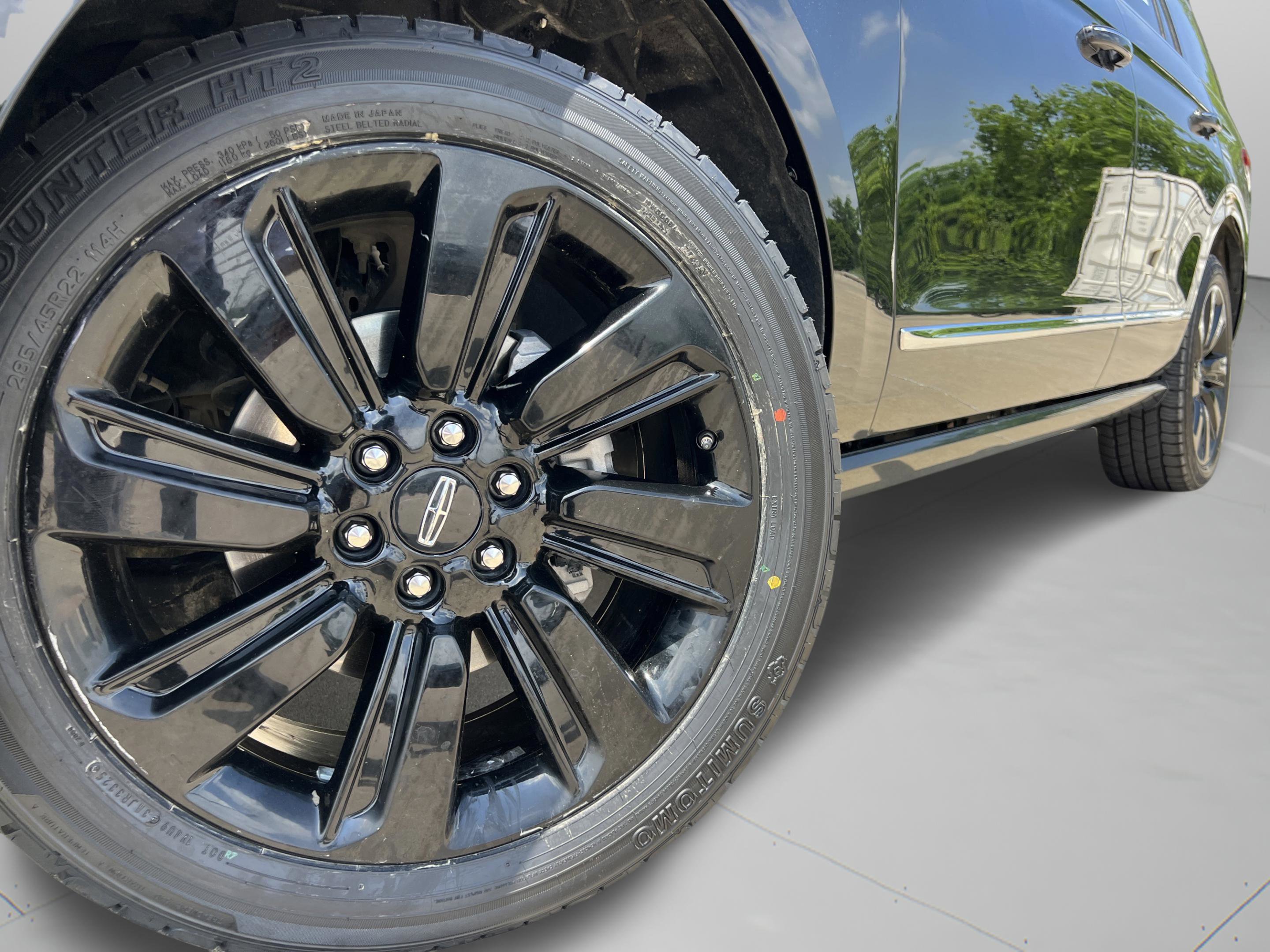 Used 2023 Lincoln Navigator Reserve AWD/4WD image 36