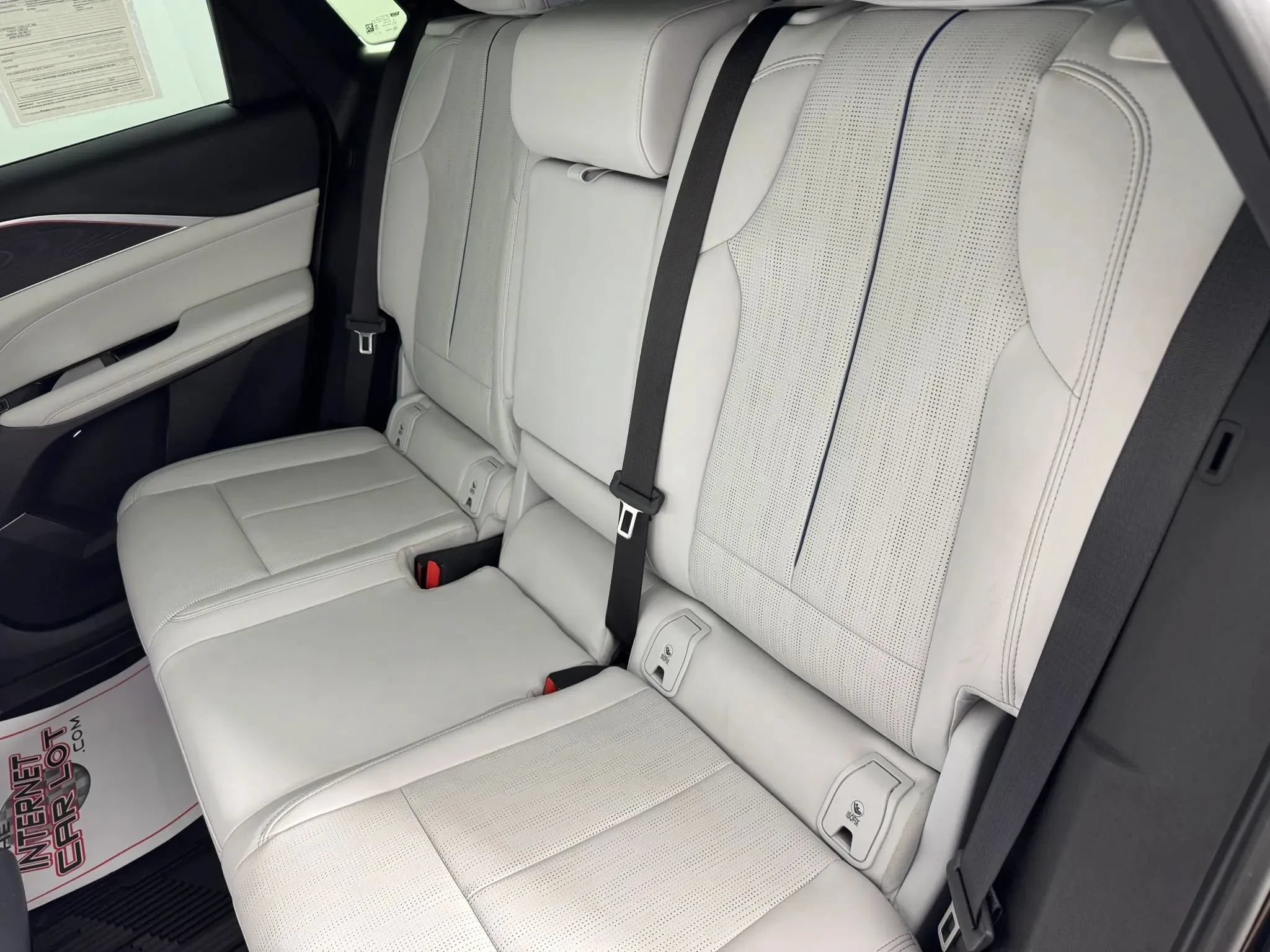 Used 2024 Cadillac Lyriq Luxury w/ LPO, Floor Liner Package AWD/4WD image 37