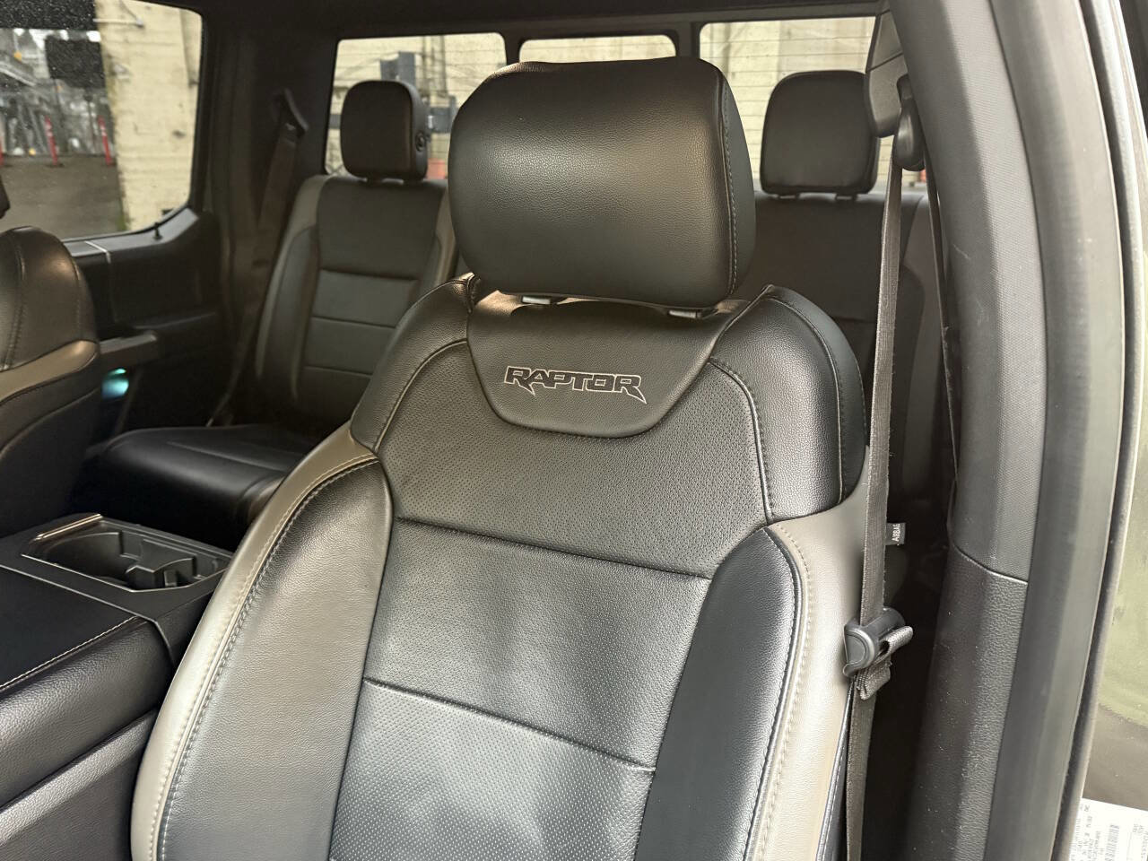 Used 2017 Ford F150 Raptor w/ Equipment Group 802A Luxury image 60