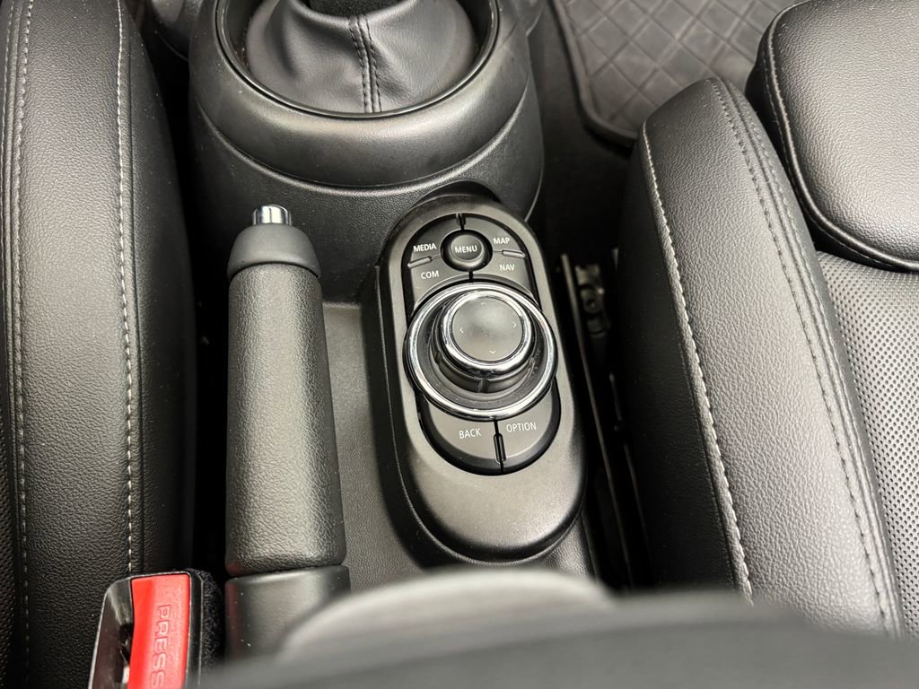 Used 2023 MINI Cooper S image 28