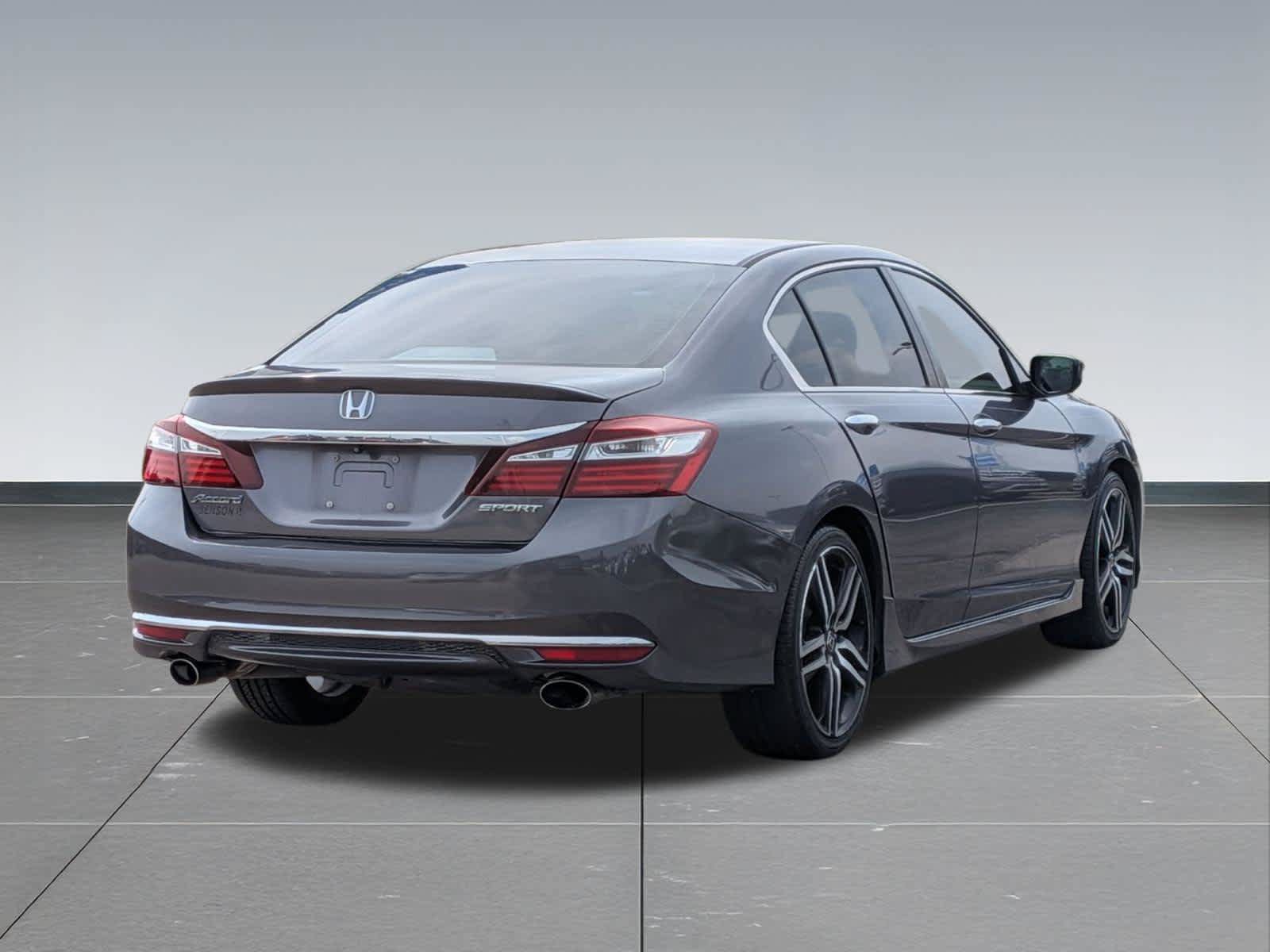 Used 2016 Honda Accord Sport image 5
