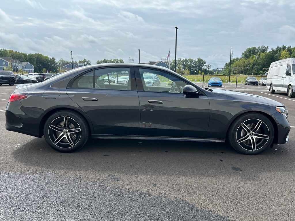 New 2027 Mercedes-Benz E 450 4MATIC Sedan image 9