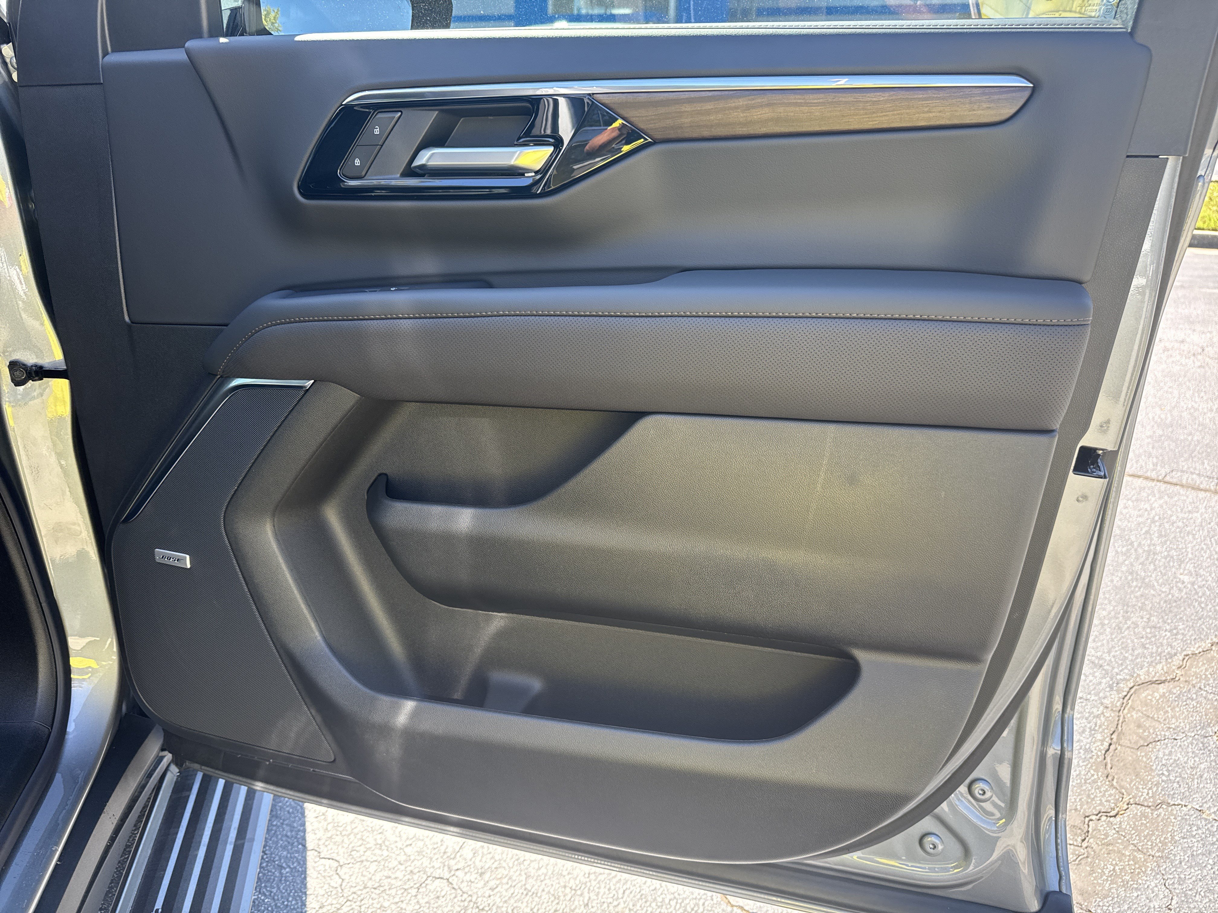 New 2027 Chevrolet Tahoe High Country AWD/4WD image 14