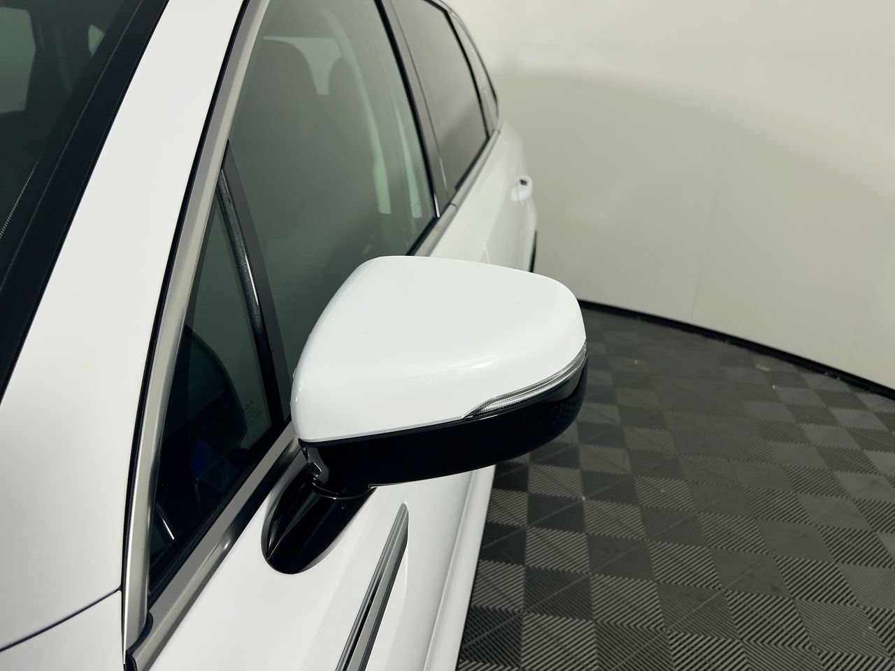 New 2026 Kia Sorento LX FWD image 10