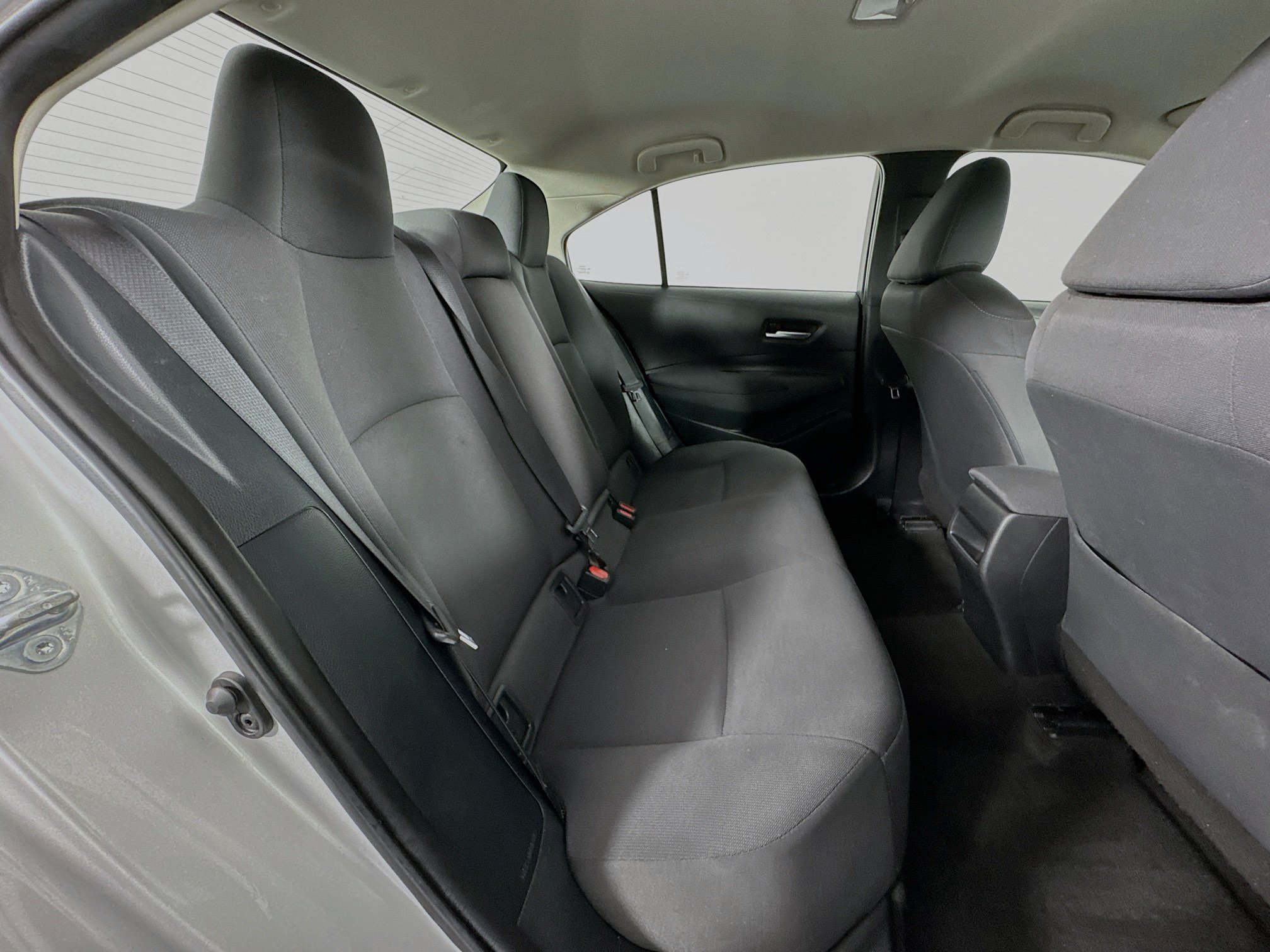 Used 2021 Toyota Corolla LE w/ Carpet Mat Package (TMS) FWD image 24