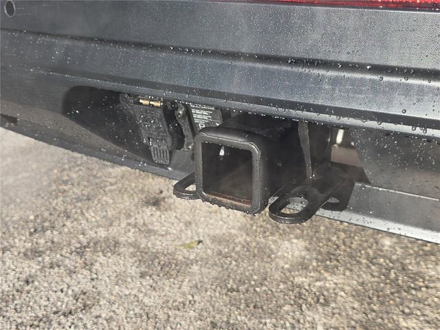 Used 2023 Volkswagen Atlas SE image 4