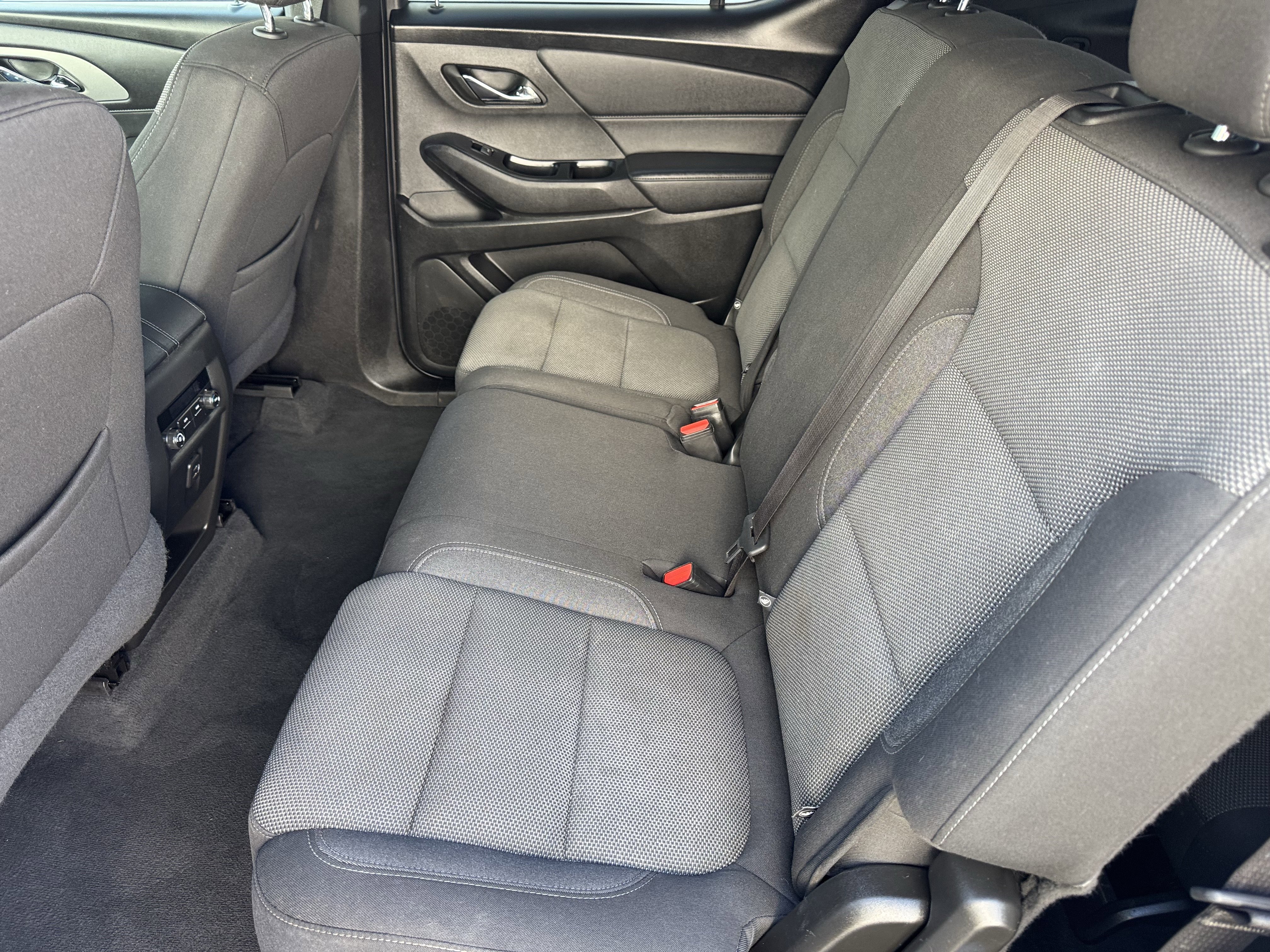 Certified 2023 Chevrolet Traverse LT FWD image 15