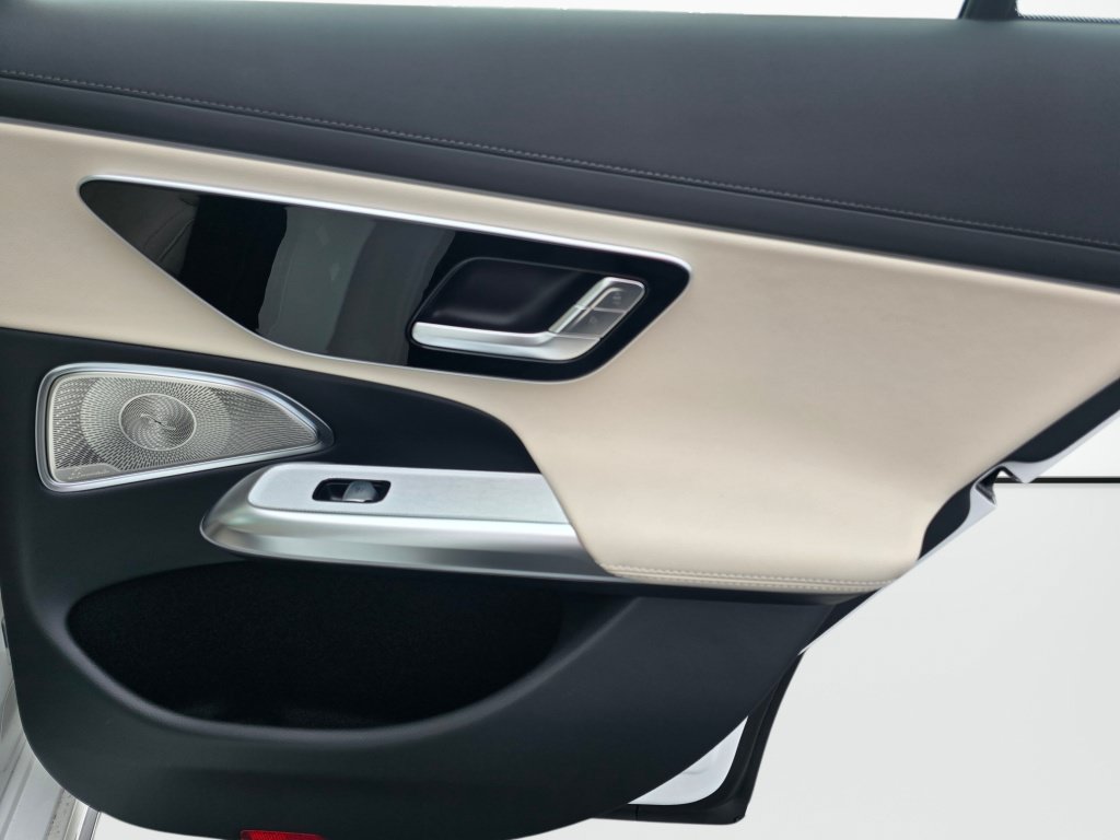 New 2027 Mercedes-Benz E 350 4MATIC Sedan image 23