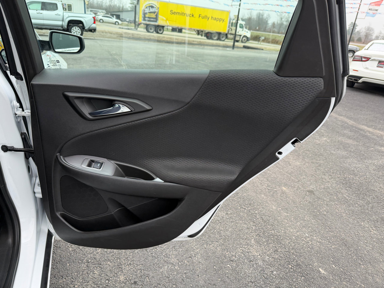 Used 2023 Chevrolet Malibu LT image 17