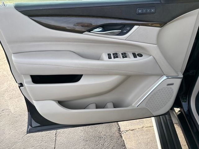 Certified 2018 Cadillac Escalade Premium Luxury image 10