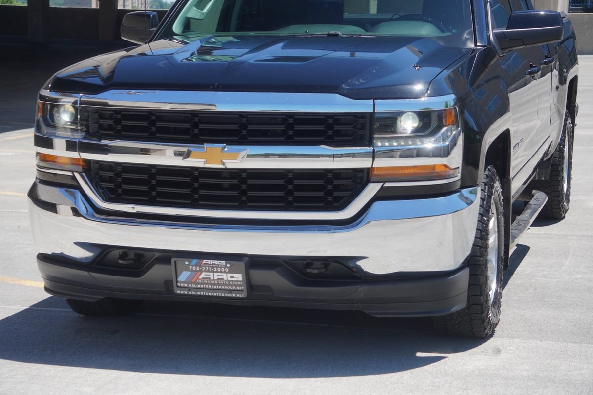 Used 2018 Chevrolet Silverado 1500 LT AWD/4WD image 39