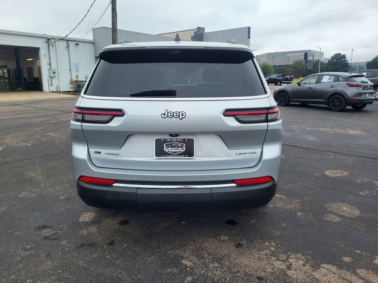 Used 2021 Jeep Grand Cherokee L Limited w/ Luxury Tech Group II image 23