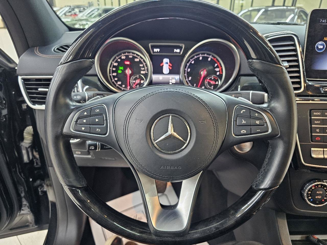 Used 2018 Mercedes-Benz GLS 550 4MATIC image 31