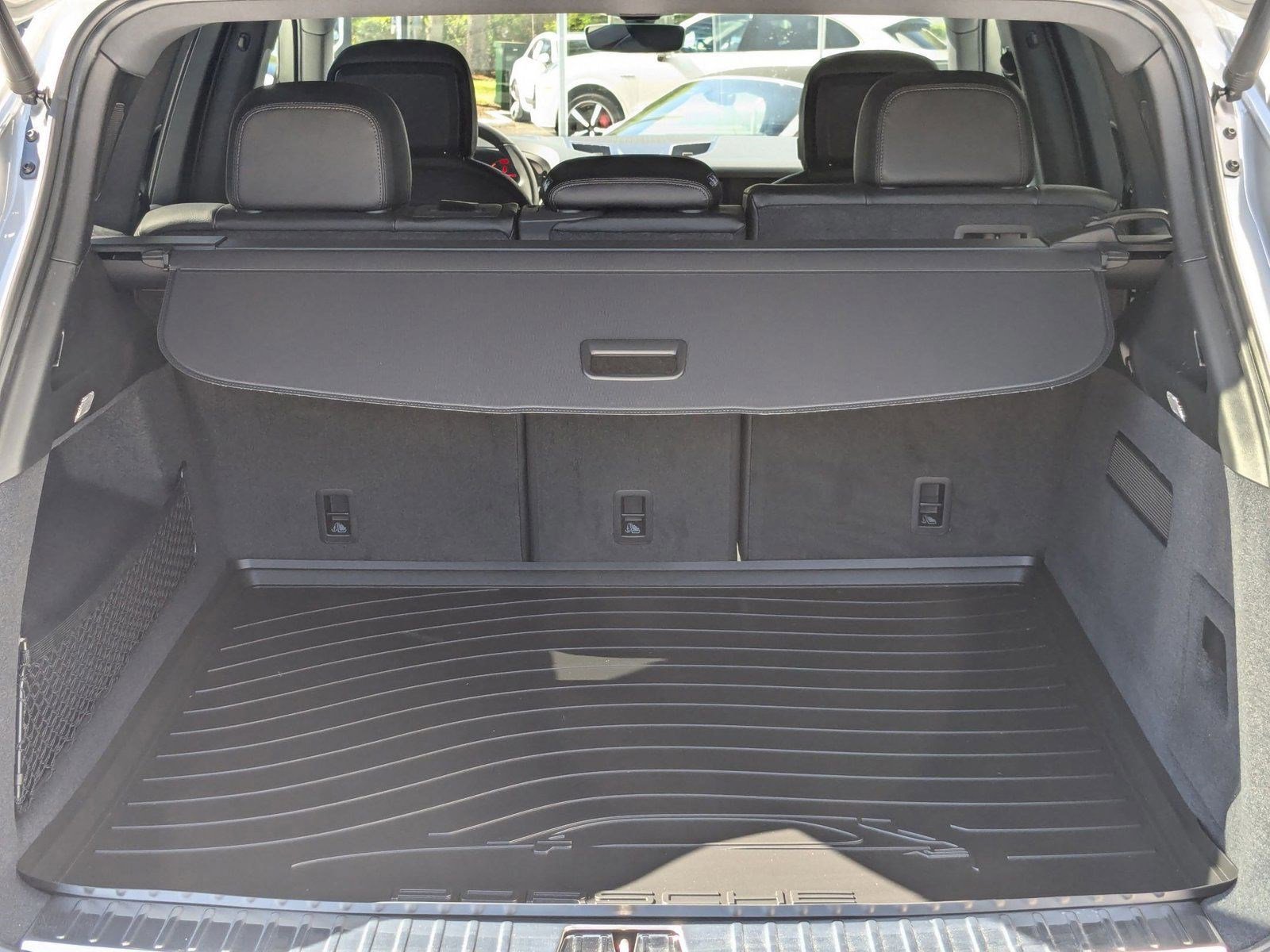 Certified 2025 Porsche Cayenne image 23