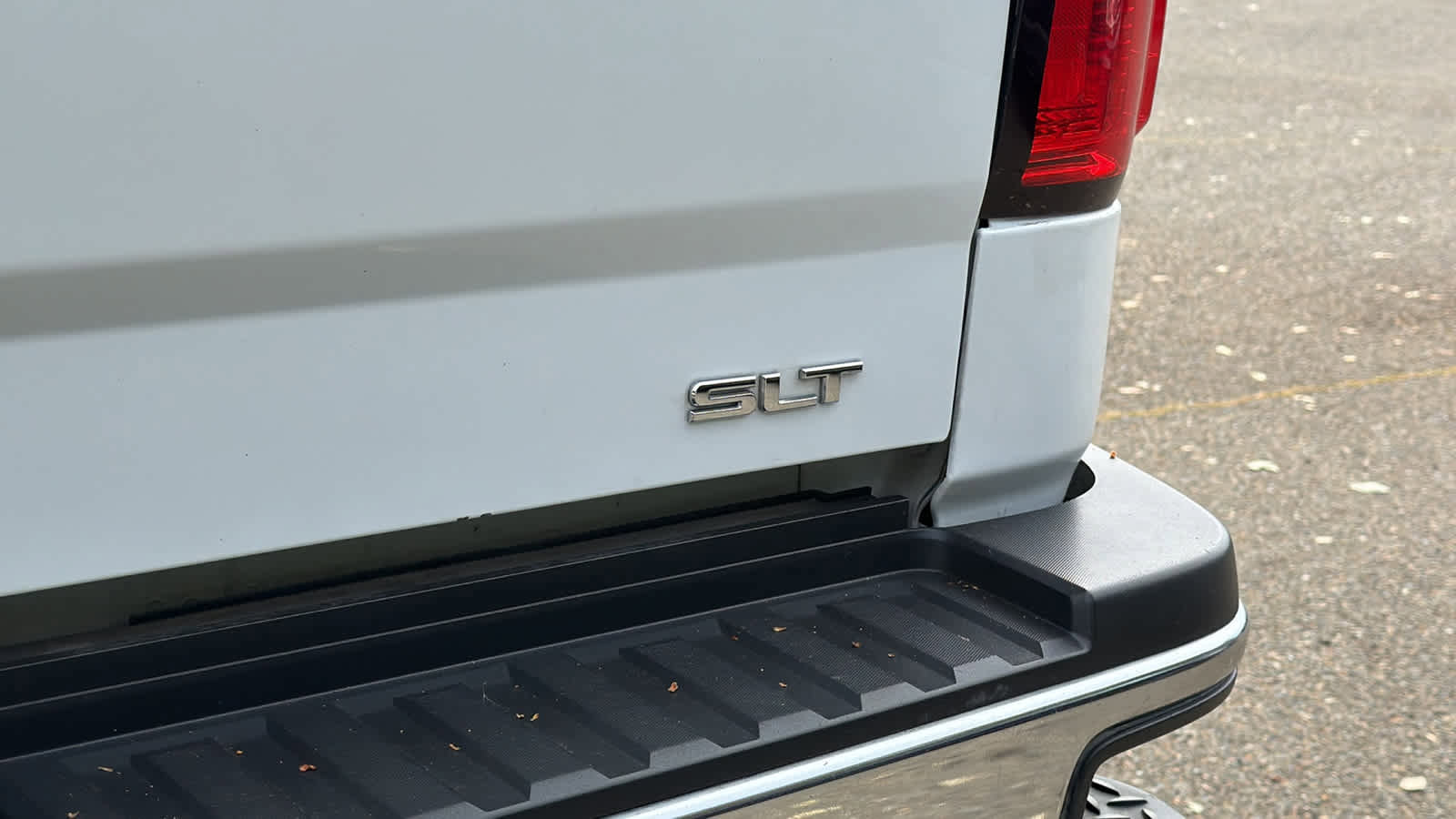 Used 2017 GMC Sierra 2500 SLT w/ Suspension Package, Off-Road image 19