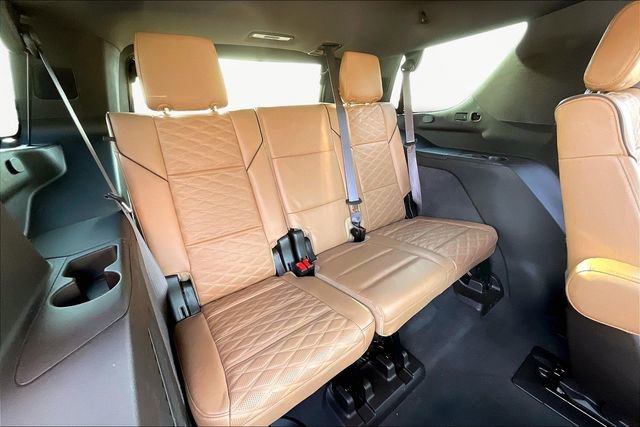 Used 2022 Cadillac Escalade Premium Luxury image 18
