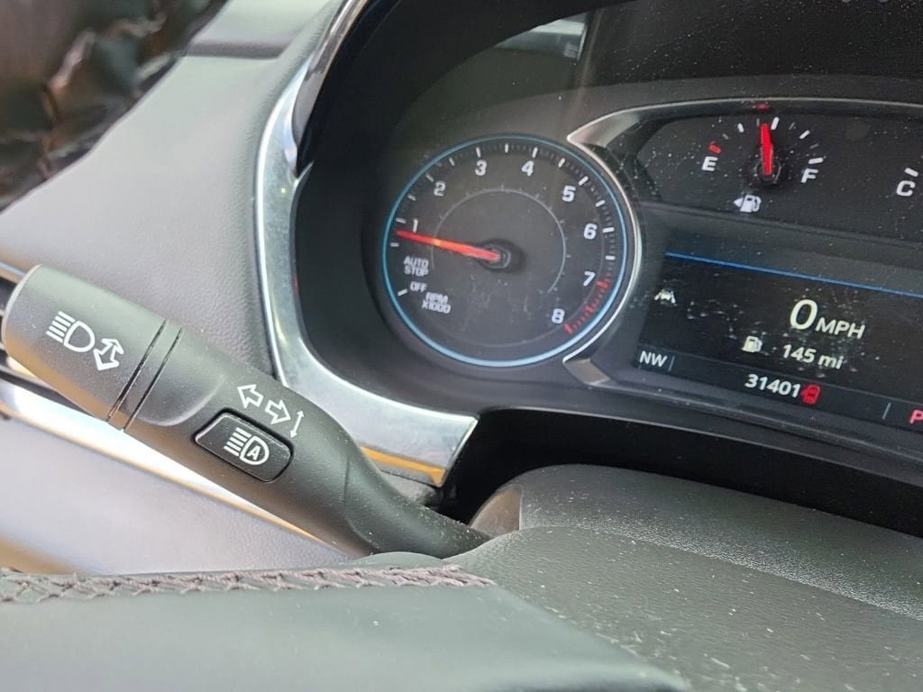 Used 2023 Chevrolet Traverse LT AWD/4WD image 12