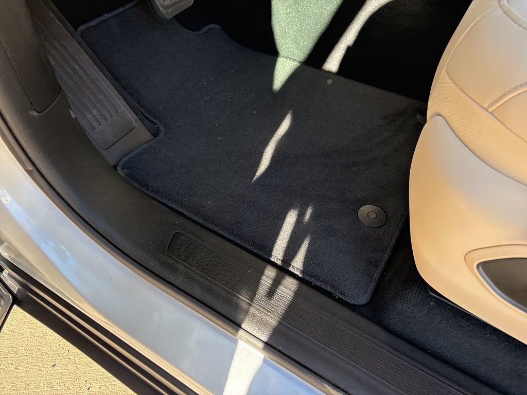 New 2025 Jeep Grand Cherokee L Limited w/ Black Appearance Package image 16