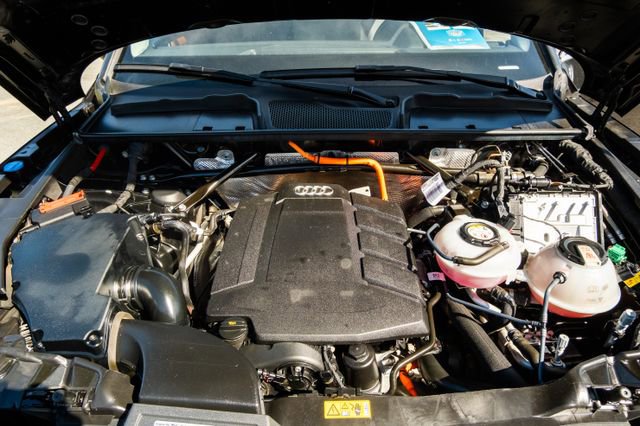 Used 2021 Audi Q5 e Premium Plus w/ Premium Plus Package image 35