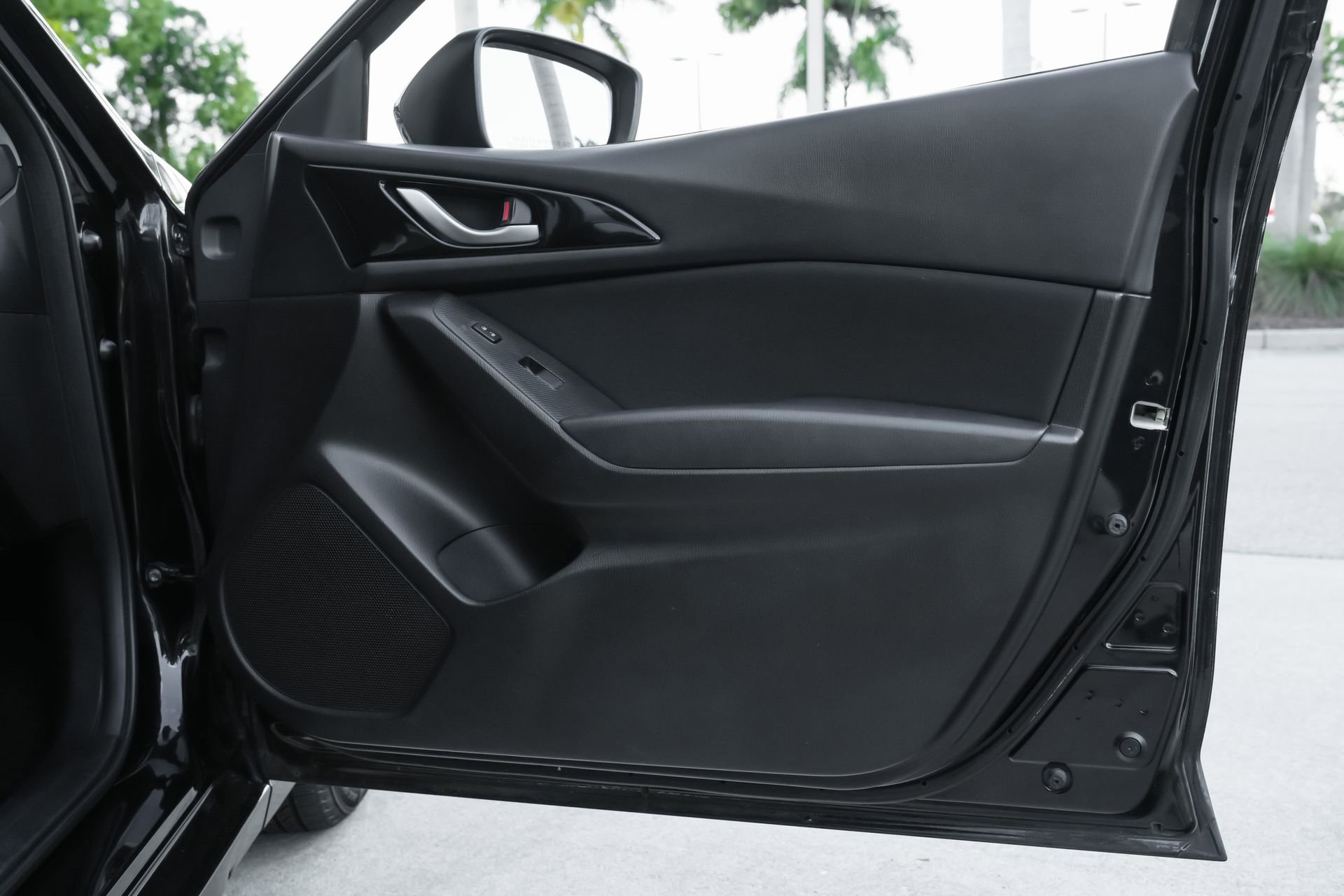 Used 2014 MAZDA MAZDA3 i Sport image 35