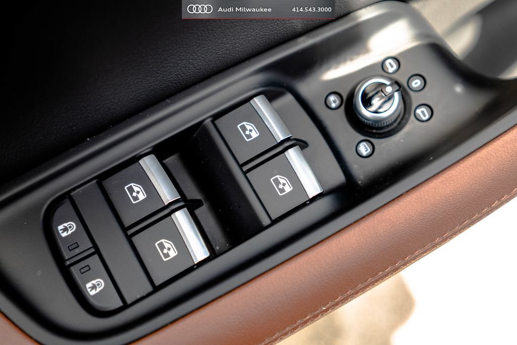 Used 2023 Audi Q7 3.0T Premium Plus AWD/4WD image 20