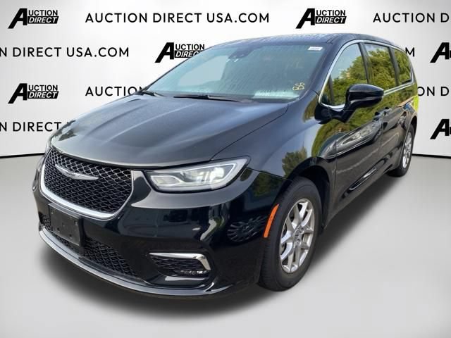Used 2025 Chrysler Pacifica Select FWD image 1