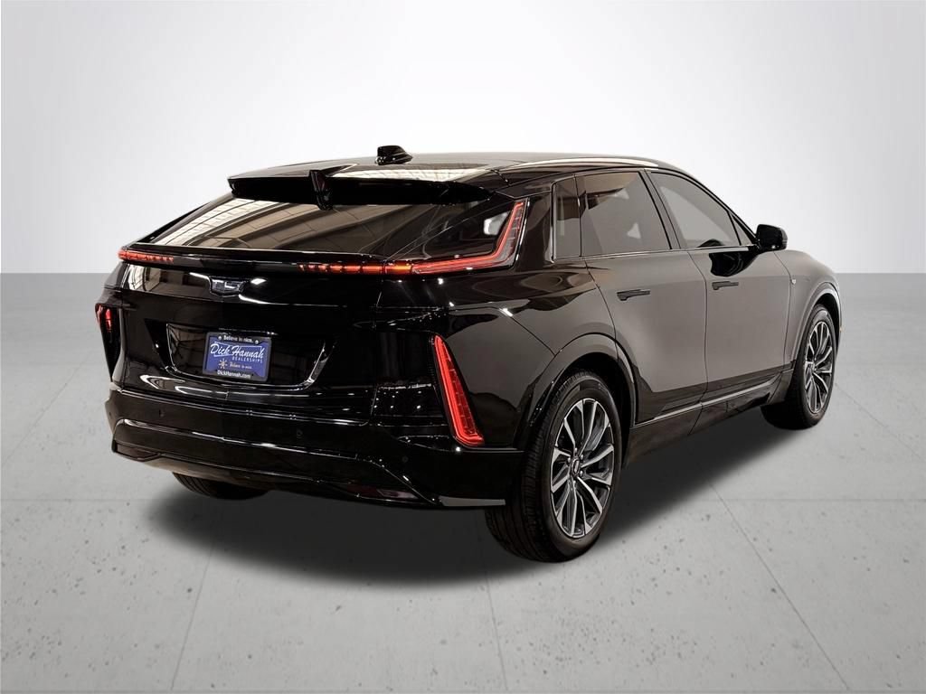 Used 2024 Cadillac Lyriq Sport RWD image 10