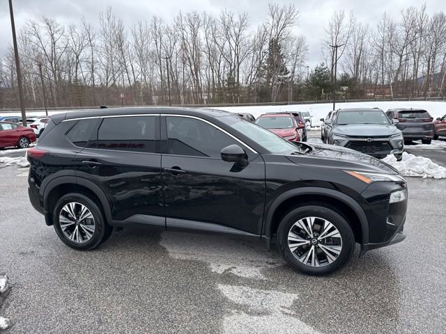 Used 2021 Nissan Rogue SV image 16