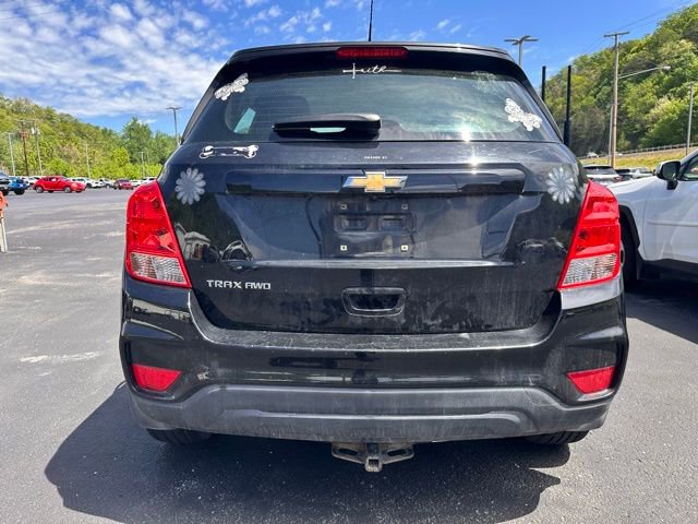 Used 2017 Chevrolet Trax LS w/ LPO, Protection Package AWD/4WD image 6